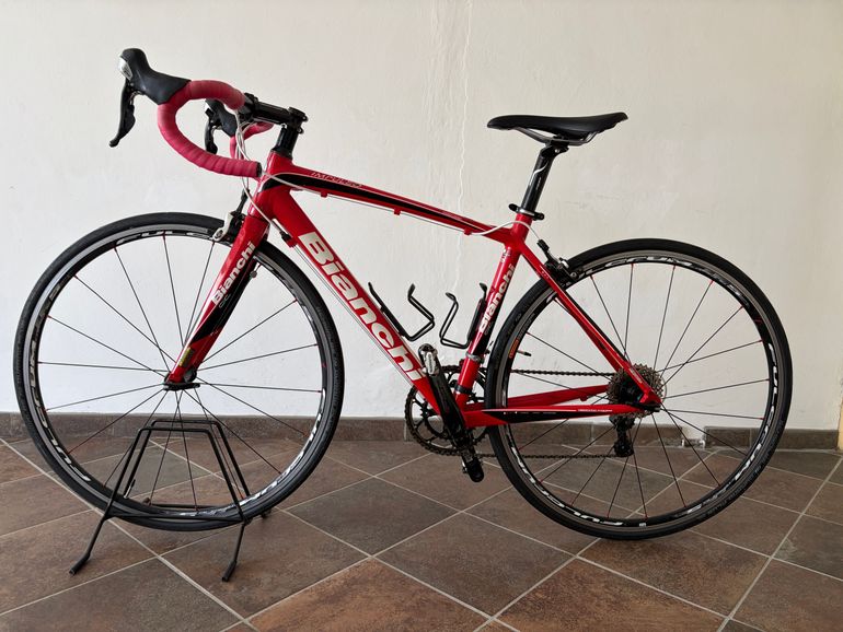 Used Bianchi Impulso 105 2013 2013 Road & Gravel, Red — image 1 of 7