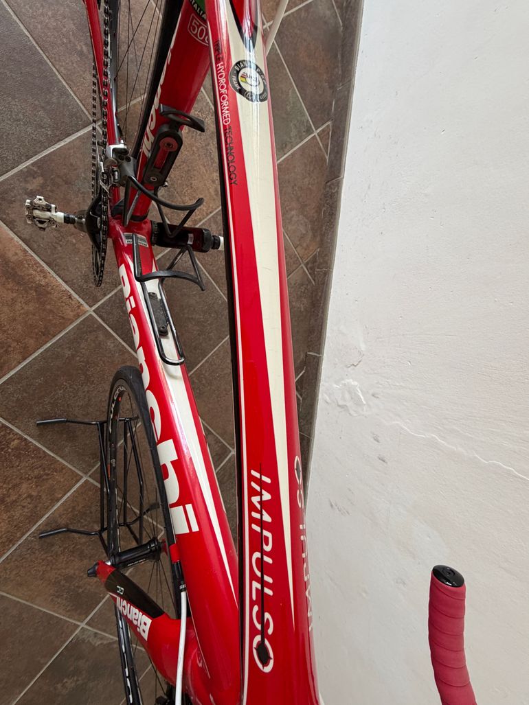 Used Bianchi Impulso 105 2013 2013 Road & Gravel, Red — image 6 of 7