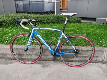 Used Bianchi Bianchi Infinito 2012 Road & Gravel