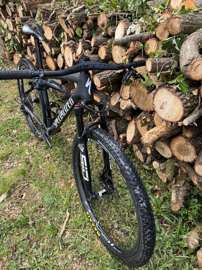 Použité Specialized Epic Hardtail Expert 2023 2023 Mountainbike — obrázek 6 z 10
