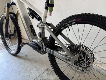 Used Focus SAM² 6.9 2025 2025 Mountainbike, White, 29, 27.5 — image 11 of 11