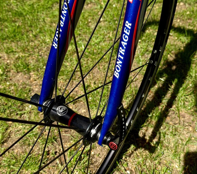 Used Trek OCLV Carbon 120 Bontrager Madone 2005 Road & Gravel, Blue — image 13 of 20