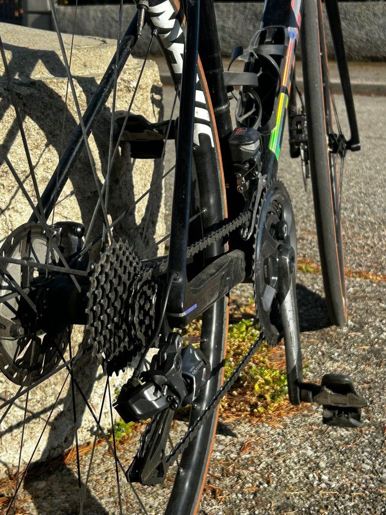 Used BMC Alpenchallenge Shimano Ultegra Di2 2023 Road & Gravel, Schwarz — image 4 of 4