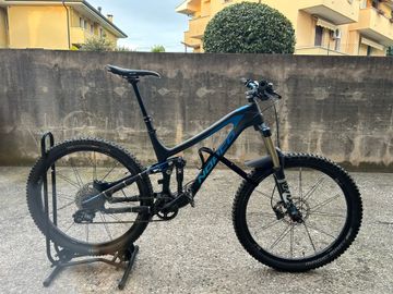 Gebrauchtes Norco Sight Carbon 7.2 Framekit 2014 2014 Mountainbike, Schwarz, 27.5 — Bild 1 von 6