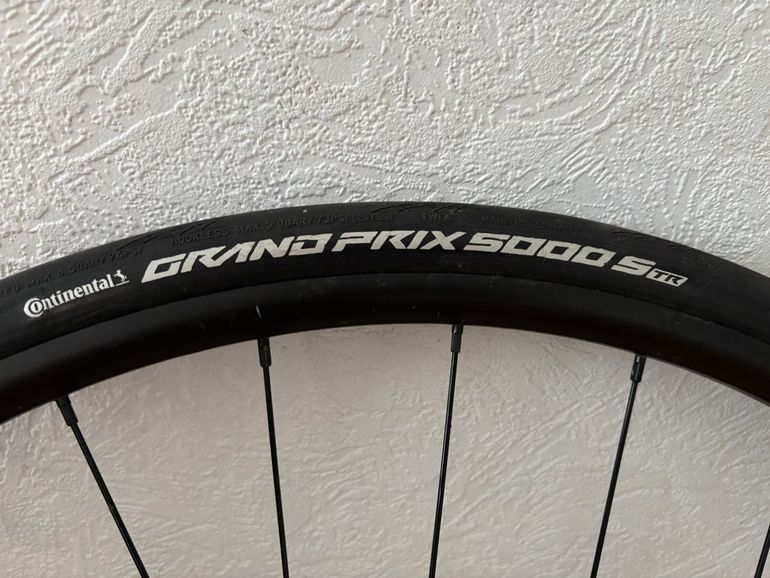 Used Cannondale Synapse Carbon Disc Ultegra 2018 2018 Road & Gravel — image 7 of 10