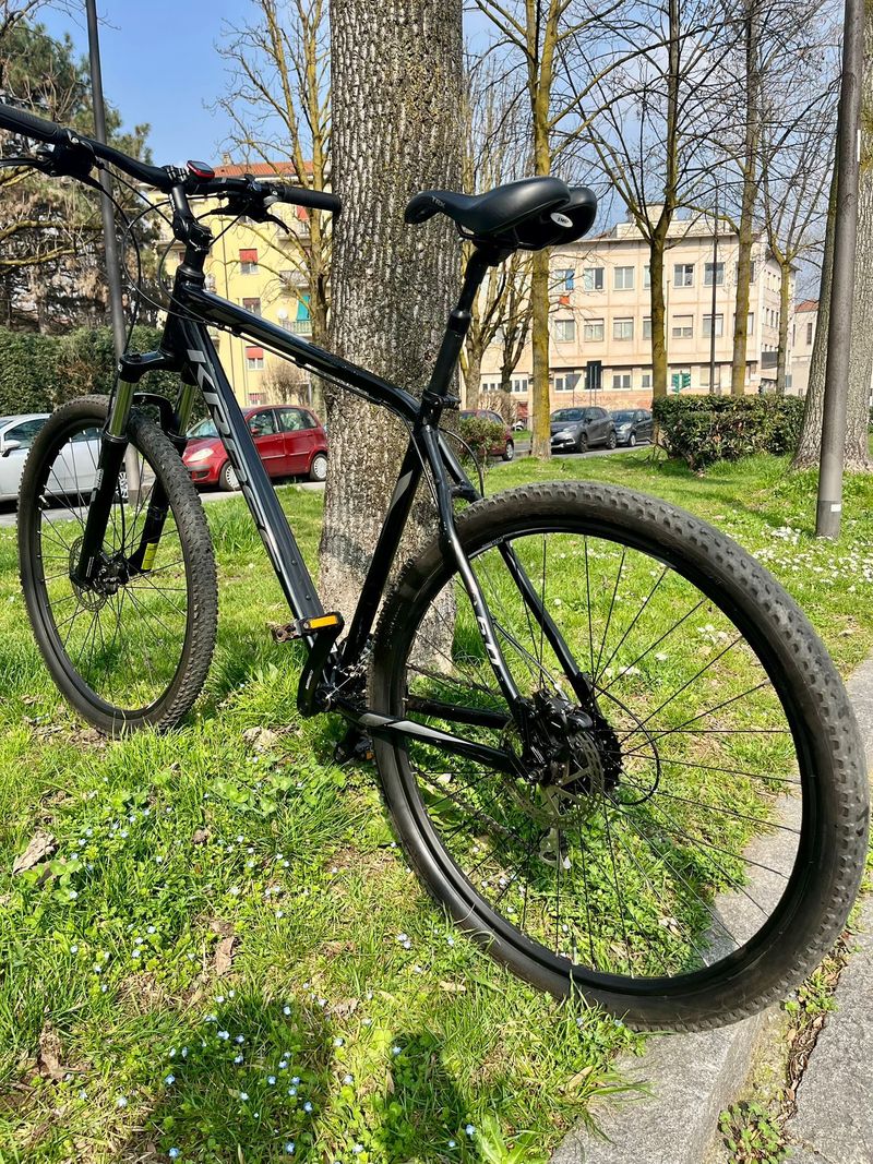 Used Kross Hexagon 6.0 2022 2022 Mountainbike, Black, 27.5, 29 — image 6 of 12