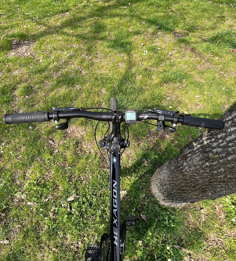 Used Kross Hexagon 6.0 2022 2022 Mountainbike, Black, 27.5, 29 — image 7 of 12