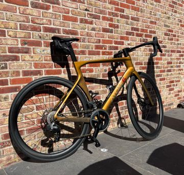 Atom6 Custom SRAM Rival eTap AXS 2023 Road & Gravel d'occasion