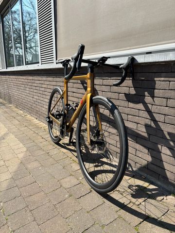 Käytetty Atom6 Custom SRAM Rival eTap AXS 2023 Road & Gravel — kuva 2 / 3