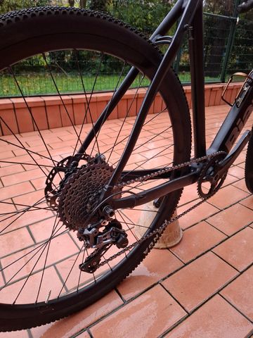 Gebrauchtes Bianchi Impulso e-Allroad GRX 600 2021 2021 Road & Gravel, Schwarz — Bild 2 von 15