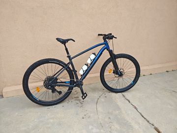 ROCKRIDER Explore Shimano CUES 2023 Mountainbike usato, Blu — immagine 4 di 4