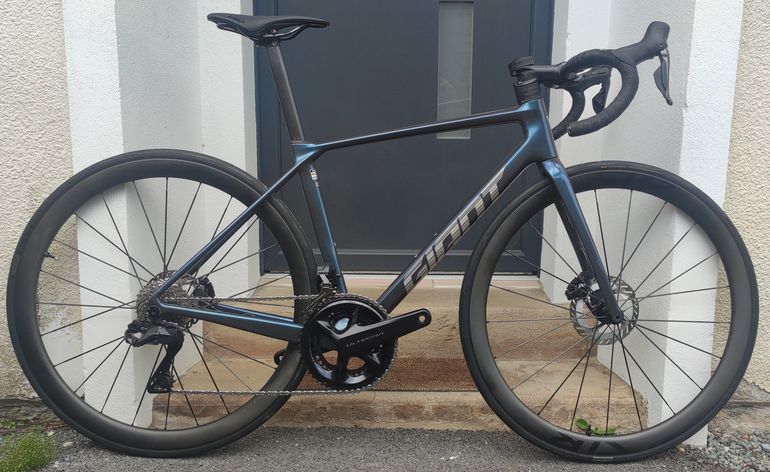 Used Giant Giant TCR Advanced Pro 0 Di2 2025 2025 Road & Gravel, Blue — image 1 of 20
