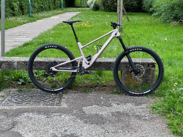 SCOR 4060 LT NX 2024 2024 Mountainbike usato, Grigio chiaro — immagine 2 di 3