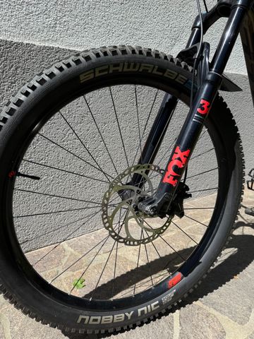 Used Scott Genius 920 2019 2019 Mountainbike, Light Gray, 29 — image 5 of 14