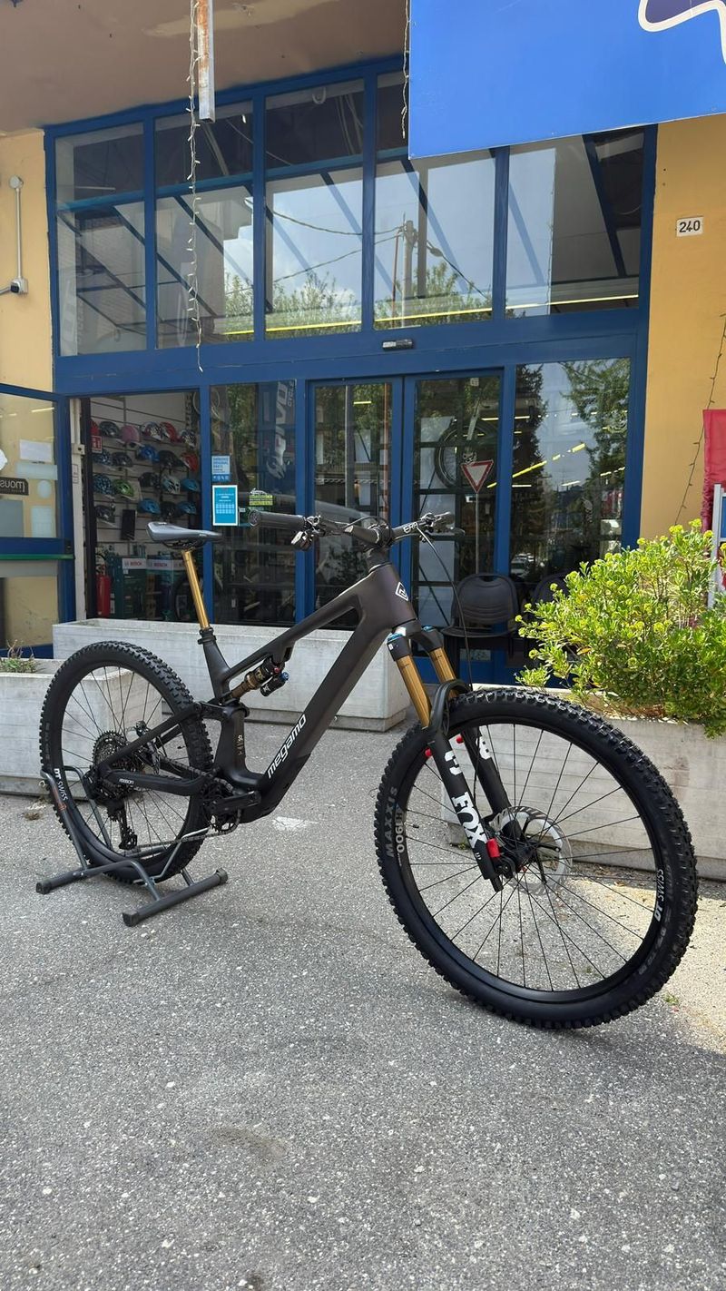 Used Megamo REASON CRB 03 AVINOX M2s 800wh 2027 2027 MTB