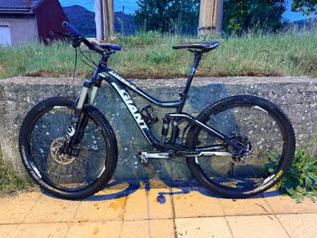 Used Giant Trance Shimano SLX 2014 Mountainbike, Black, Other — image 2 of 3