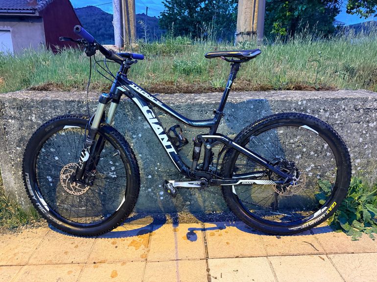 Used Giant Trance Shimano SLX 2014 Mountainbike, Black, Other — image 2 of 3