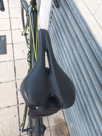 Used Specialized Tarmac Shimano 105 2018 Road & Gravel, Black — image 14 of 28