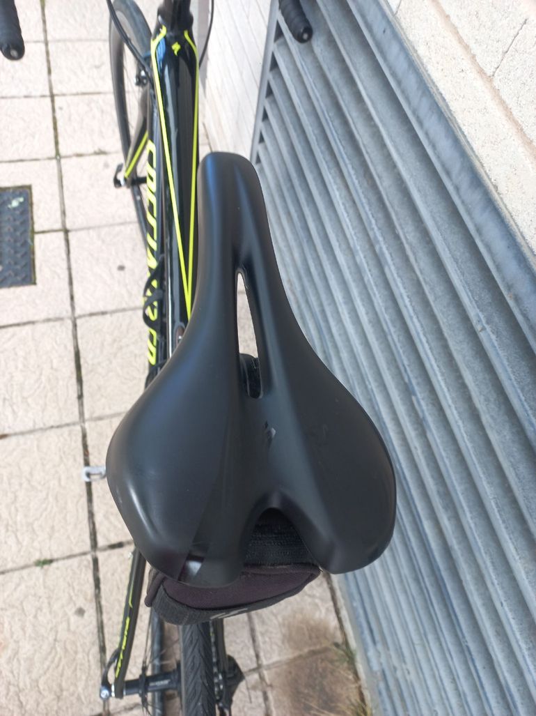 Used Specialized Tarmac Shimano 105 2018 Road & Gravel, Black — image 14 of 28