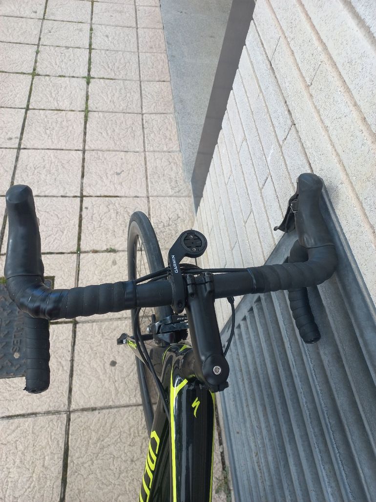 Used Specialized Tarmac Shimano 105 2018 Road & Gravel, Black — image 12 of 28