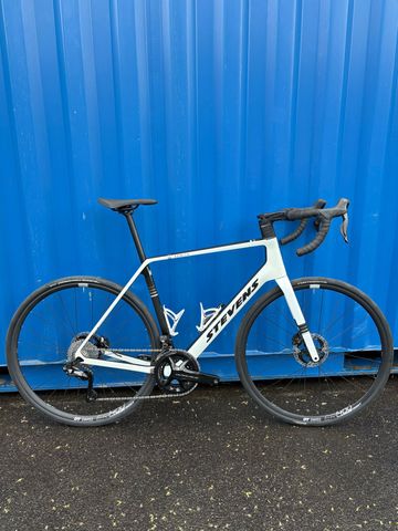 Stevens Custom Shimano Dura Ace Di2 2022 Road & Gravel d'occasion
