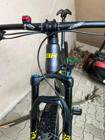 Used BH LYNX RACE CARBON RC 7.0 2022 2022 Mountainbike, Light Gray, 29 — image 5 of 16