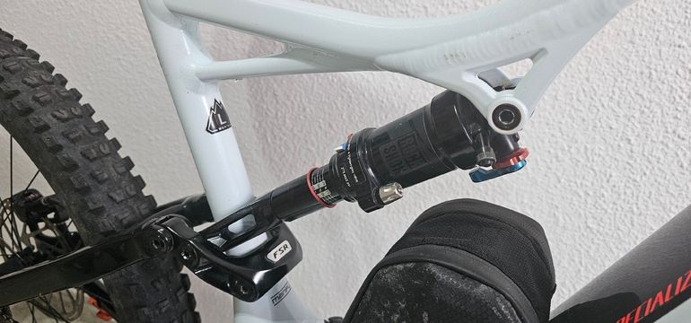 Used Specialized Turbo Levo FSR 6Fattie 2017 2017 Mountainbike — image 5 of 10
