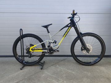 Gebrauchtes Mondraker Summum 2026 2026 Mountainbike, Hellgrau — Bild 2 von 4