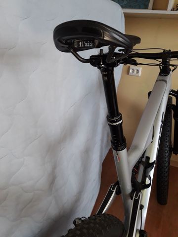Used Lapierre XRM 6.9 2023 2023 Mountainbike, Light Gray, 29 — image 8 of 9