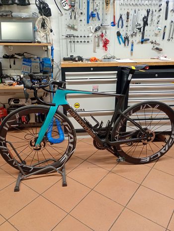 Used Cannondale SuperSix EVO Shimano Ultegra Di2 2026 Road & Gravel — image 2 of 4