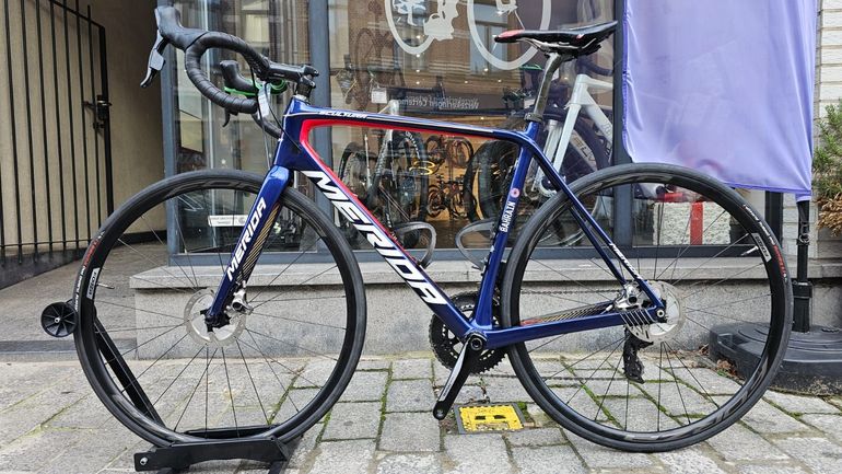 Used Merida Scultura Bahrain Edition Disc Sram Red Etap Axs 2019 Road & Gravel — image 10 of 17