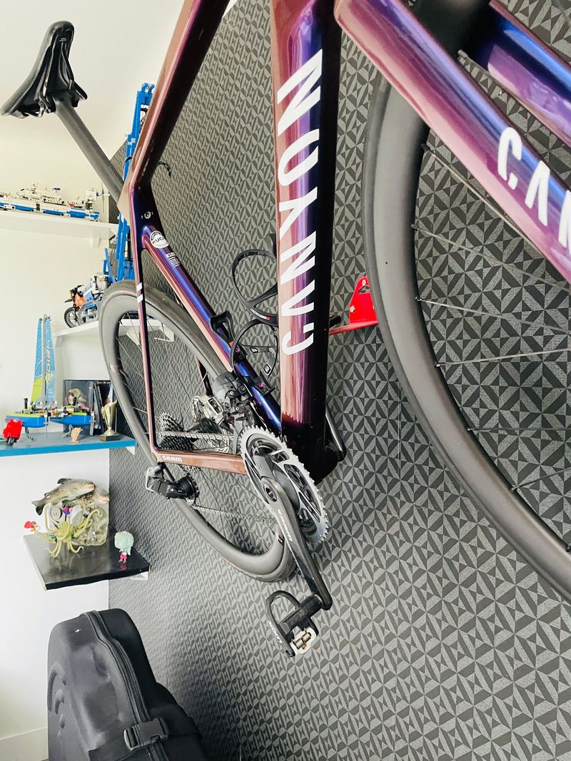 Used Canyon Ultimate CFR eTap 2024 2024 Road & Gravel, Purple — image 7 of 12