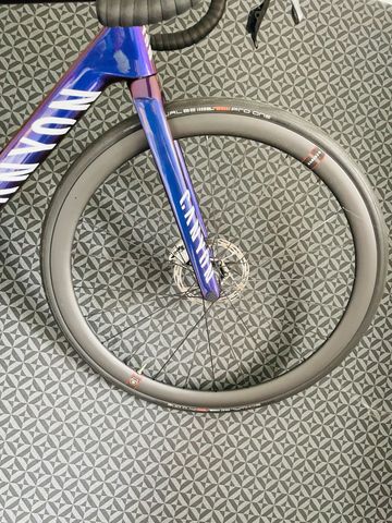Used Canyon Ultimate CFR eTap 2024 2024 Road & Gravel, Purple — image 4 of 12