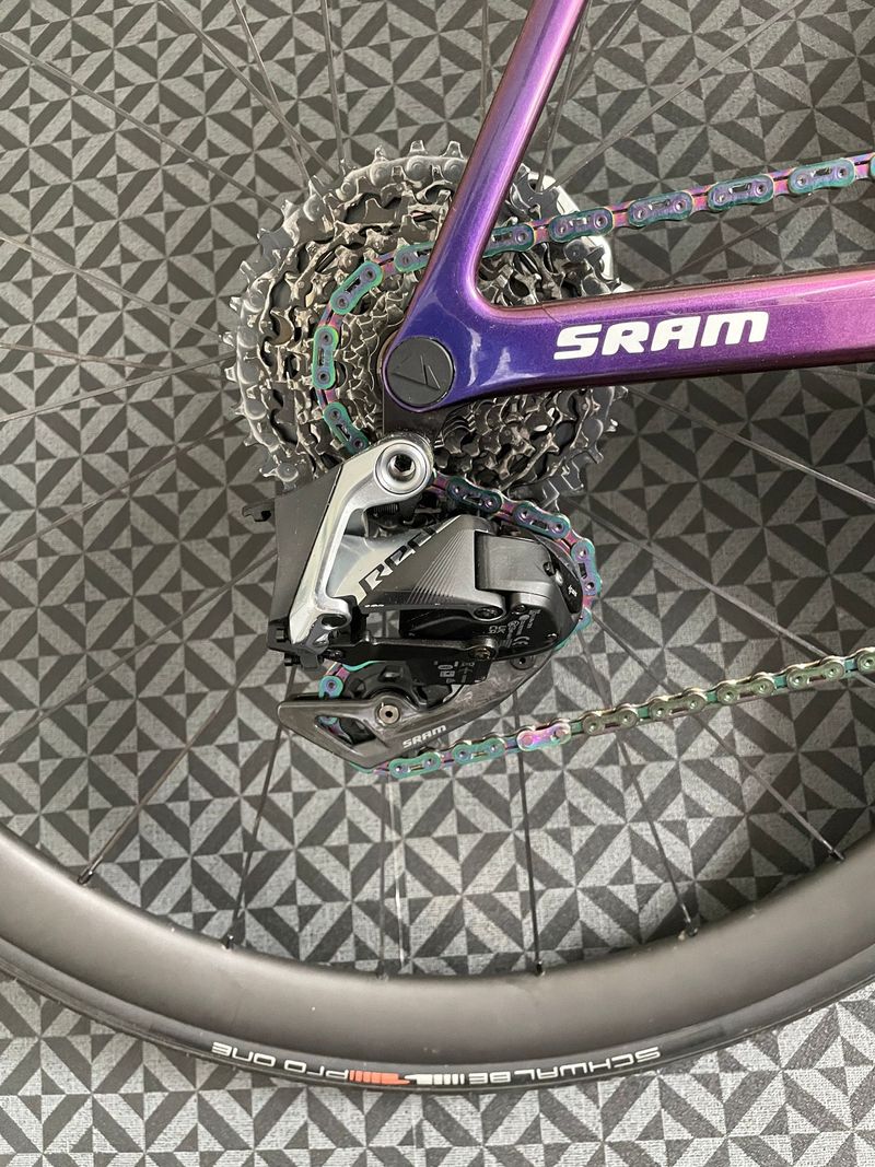Used Canyon Ultimate CFR eTap 2024 2024 Road & Gravel, Purple — image 12 of 12