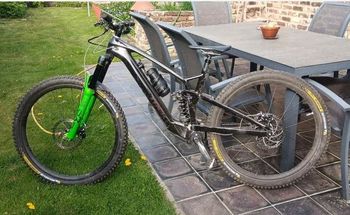 Trek, Trek Fuel Exe 9.8 AXS