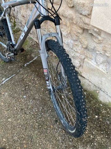 Gebrauchtes GT Avalanche 1.0 2005 Mountainbike, Hellgrau — Bild 4 von 9