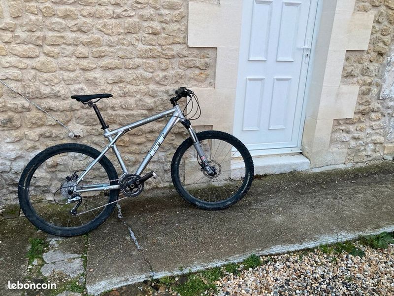 Gebrauchtes GT Avalanche 1.0 2005 Mountainbike, Hellgrau — Bild 2 von 9