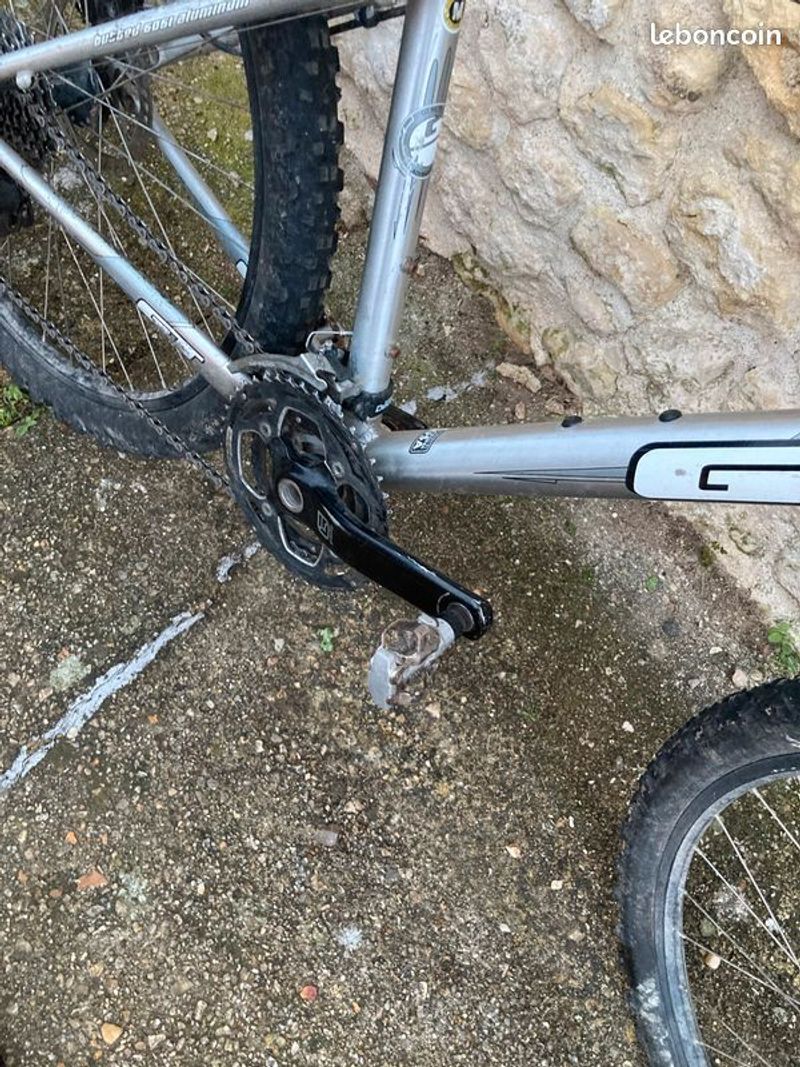 Gebrauchtes GT Avalanche 1.0 2005 Mountainbike, Hellgrau — Bild 7 von 9