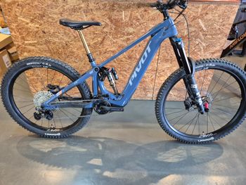 Pivot, SHUTTLE LT Ride SLX/XT 2025