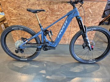 Brugt Pivot SHUTTLE LT Ride SLX/XT 2025 2025 MTB