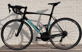 Used Bianchi Via Shimano 105 2018 Road & Gravel, Negro — image 2 of 5