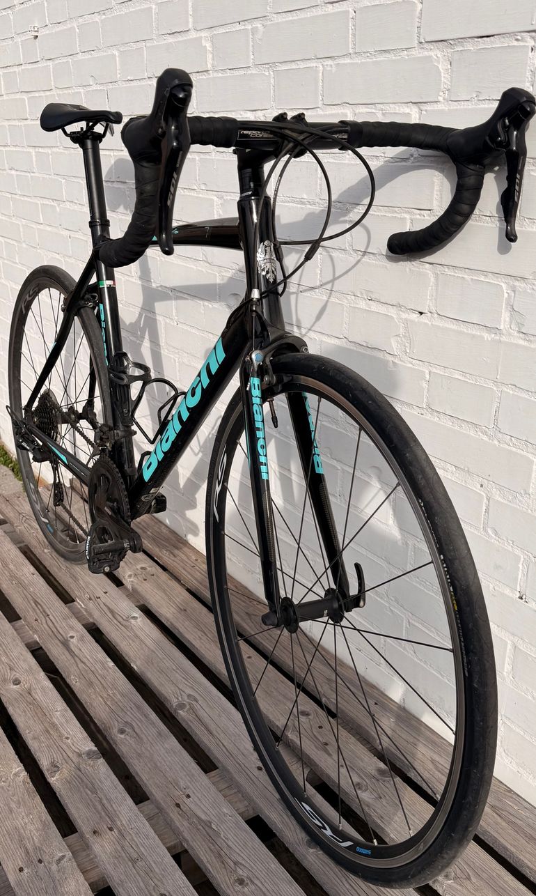 Used Bianchi Via Shimano 105 2018 Road & Gravel, Negro — image 5 of 5