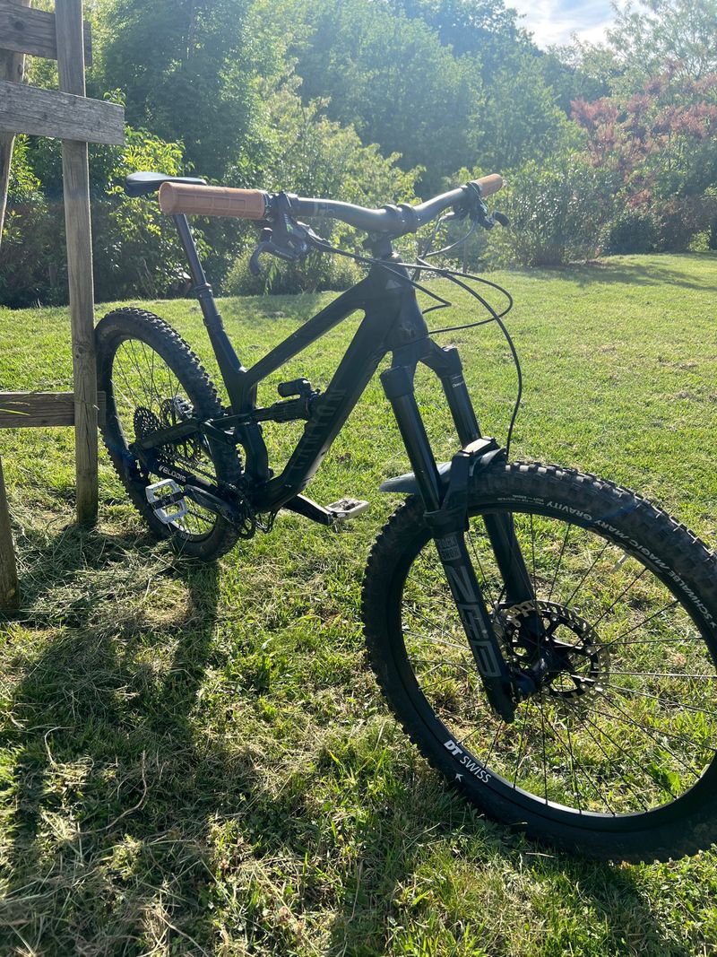 Used Canyon Torque 5 2022 2021 MTB