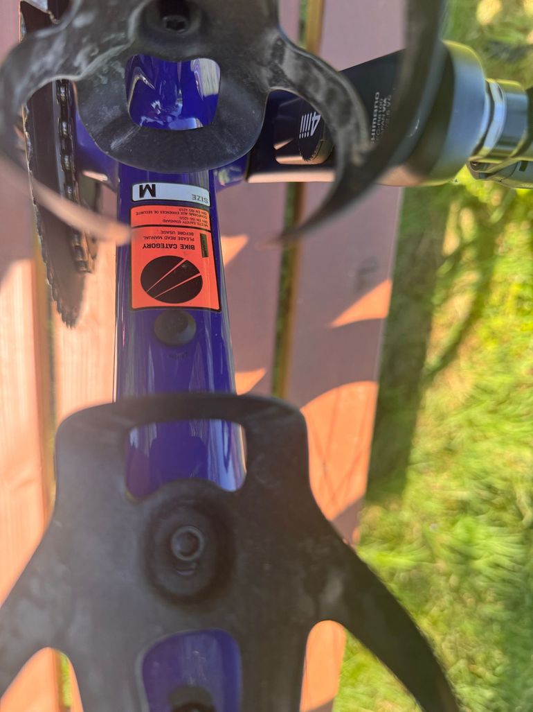 Used Canyon Aeroad CF SLX 8 Di2 2023 2023 Road & Gravel — image 8 of 10