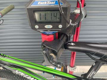 Specialized Hotrock Shimano Deore XT 2017 Youth d'occasion — image 8 sur 17