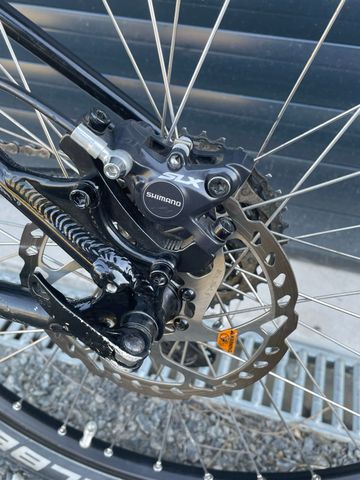 Specialized Hotrock Shimano Deore XT 2017 Youth d'occasion — image 10 sur 17