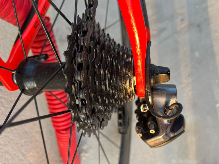 Used Cannondale SuperSix EVO Shimano Ultegra Di2 2016 Road & Gravel, Red — image 8 of 10