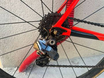 Used Cannondale SuperSix EVO Shimano Ultegra Di2 2016 Road & Gravel, Red — image 7 of 10