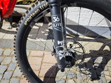 Used YT Custom Shimano XTR 2019 Mountainbike, Red, 27.5 (650B) — image 3 of 6