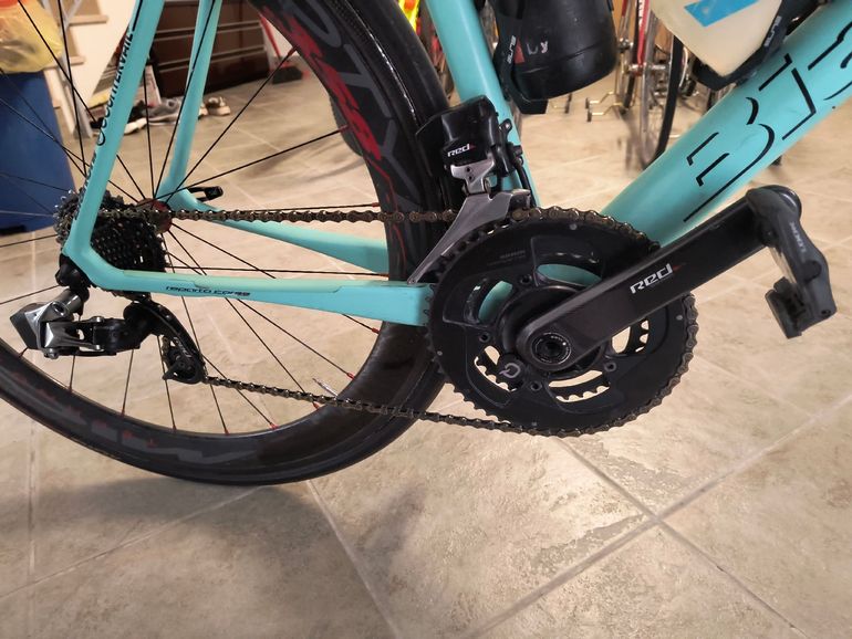 Used Bianchi Specialissima Sram eTap 2017 2017 Road & Gravel — image 3 of 9